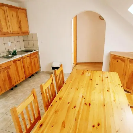 Aparthotel Levendula Es Rendezvenykoezpont *