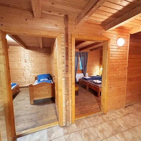 Aparthotel Levendula Es Rendezvenykoezpont 3*