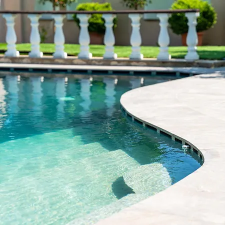 Levendula Es Rendezvenykoezpont 3*