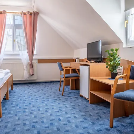 Levendula Es Rendezvenykoezpont Apartmanhotel Bogács